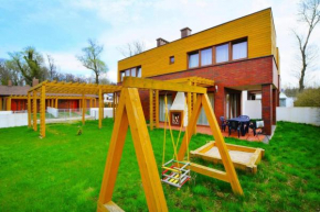 Holiday house with a nice garden, Sarbinowo